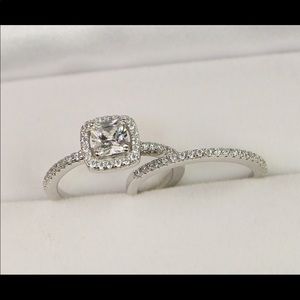 Wedding/ engagement ring